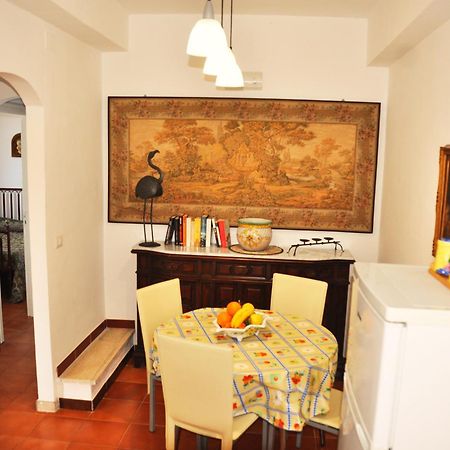 Villa Laura Sea View Apartments Santa Maria di Castellabate Zimmer foto